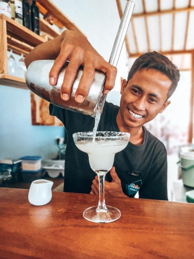 Segara Lombok Beach Resort Селонґ-Беланак Екстер'єр фото