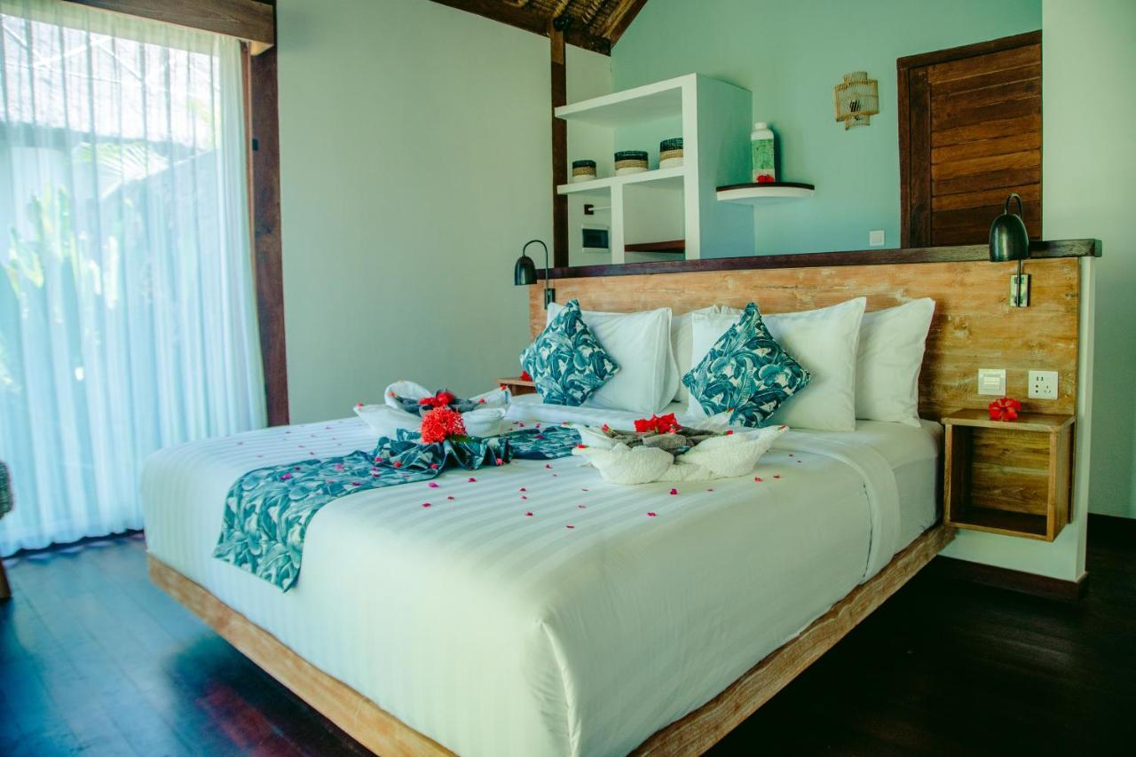 Segara Lombok Beach Resort Селонґ-Беланак Екстер'єр фото