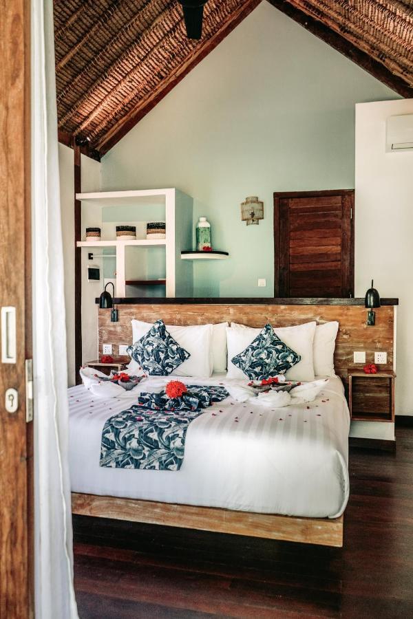 Segara Lombok Beach Resort Селонґ-Беланак Екстер'єр фото