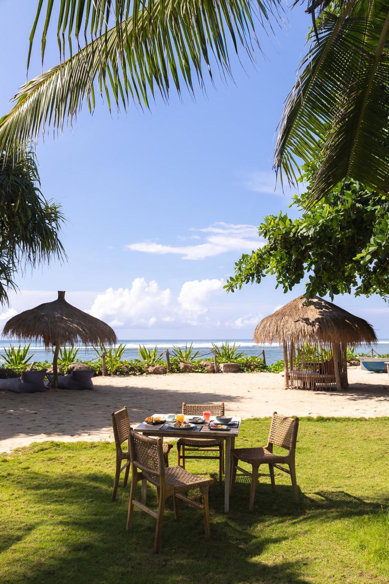 Segara Lombok Beach Resort Селонґ-Беланак Екстер'єр фото