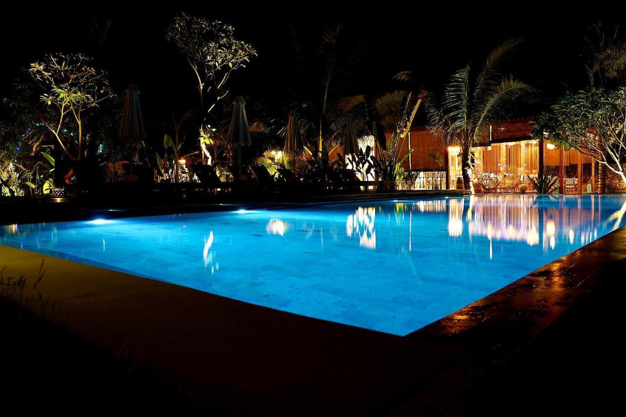 Segara Lombok Beach Resort Селонґ-Беланак Екстер'єр фото