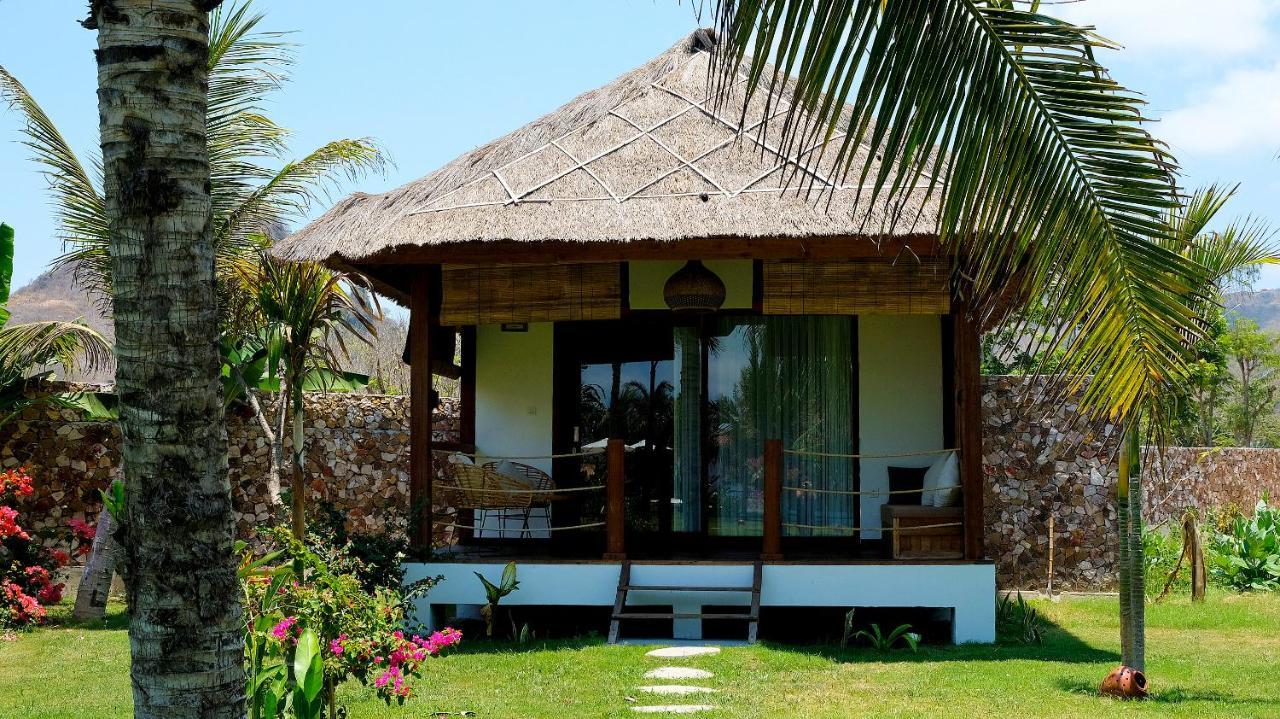 Segara Lombok Beach Resort Селонґ-Беланак Екстер'єр фото